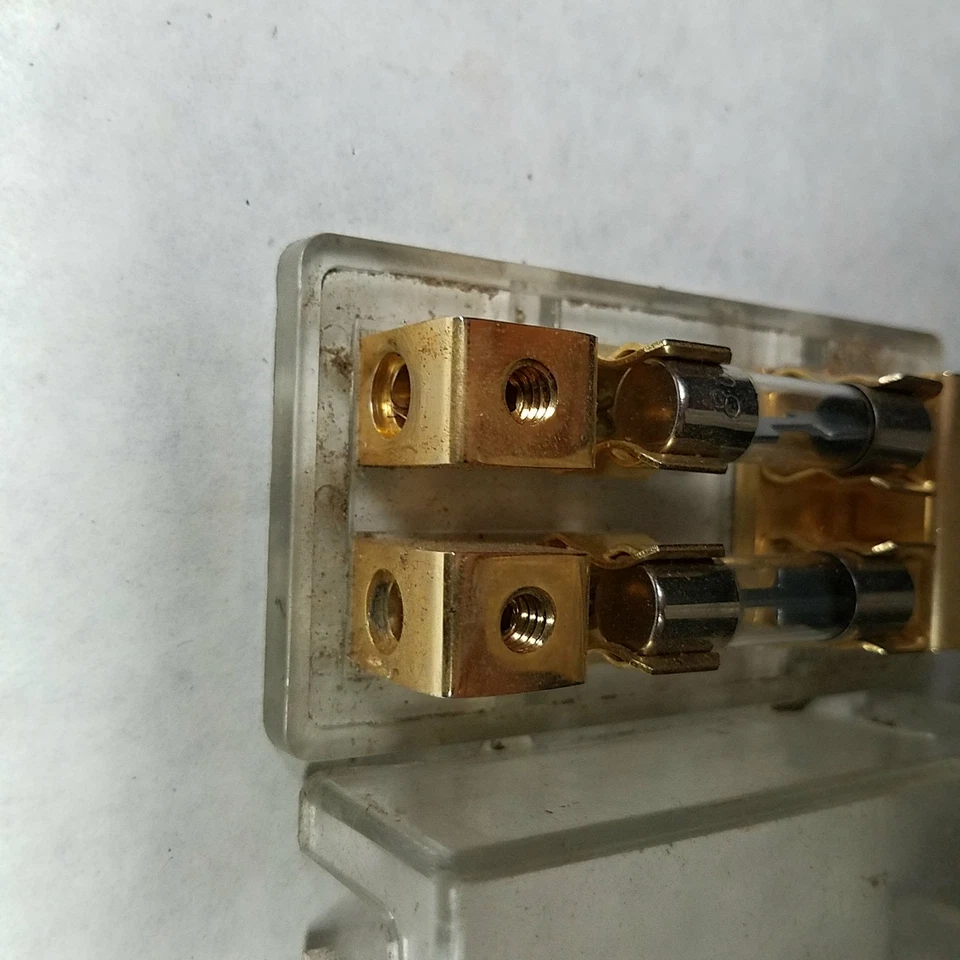 RadioShack 24kt. Bloque de fusibles automotrices de alta resistencia chapado en oro Cat. No. 270-704 2 Foto 3 de 4