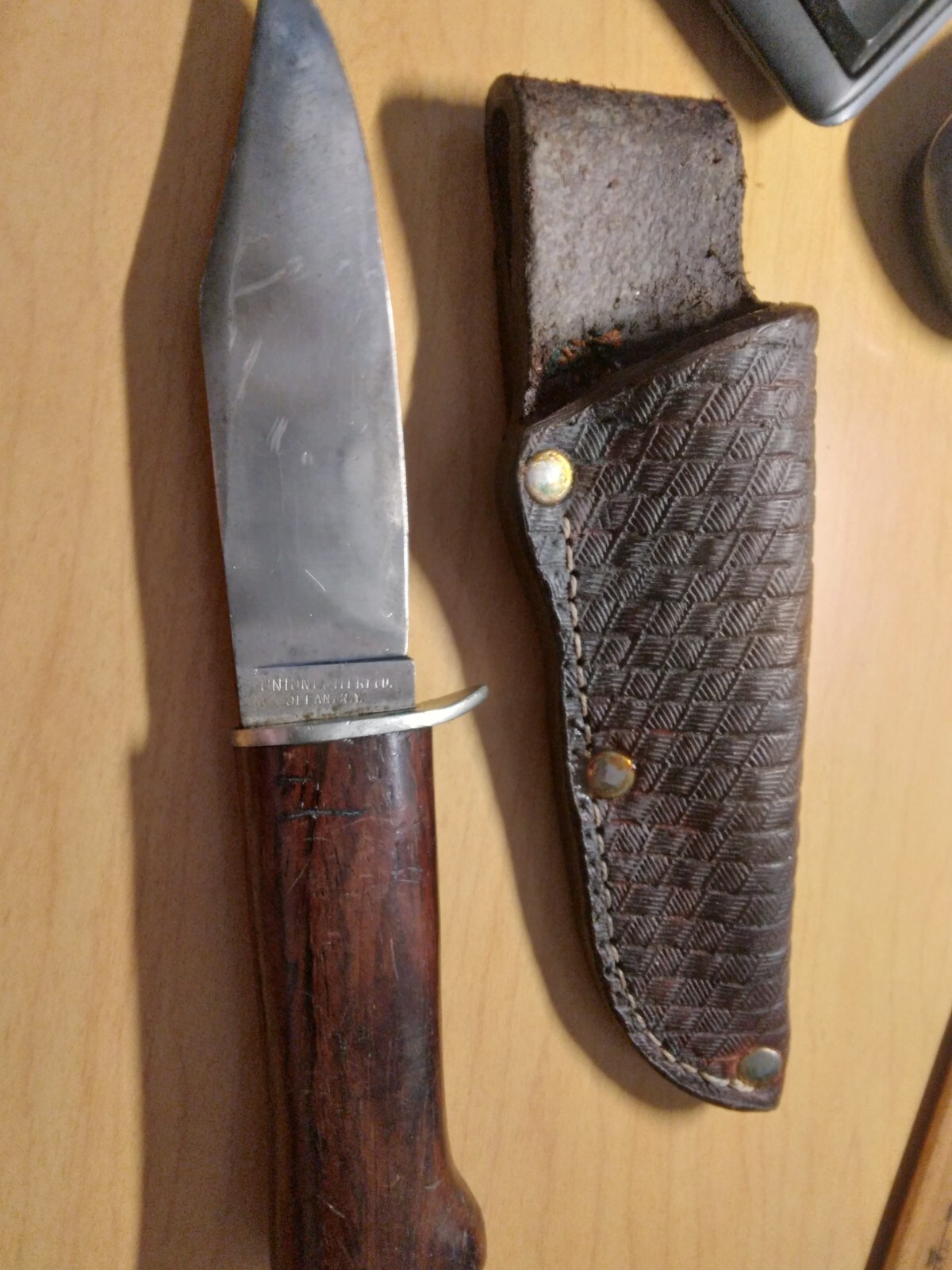 VINTAGE KABAR FIGHTING/HUNTING KNIFE OLD FASHIONED RARE KABAR KNIFE