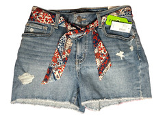 NWT Maurices M Jeans High Rise Distressed Belted Frayed Hem 3.5" Shorts, Size 8