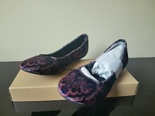 New without Box Lucky Brand Emmie Black Multi Color Velvet Flats
