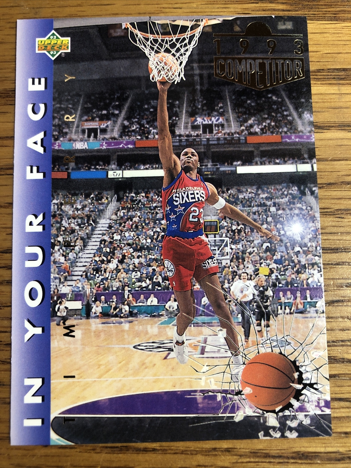 Tim Perry 1992-93 Upper Deck In Your Face 76ers #450   *A123*