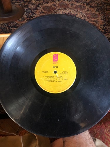 MFSB FREDDIE'S DEAD BACK STABBERS, 1973 Vinyl LP KZ32046 - Picture 4 of 5