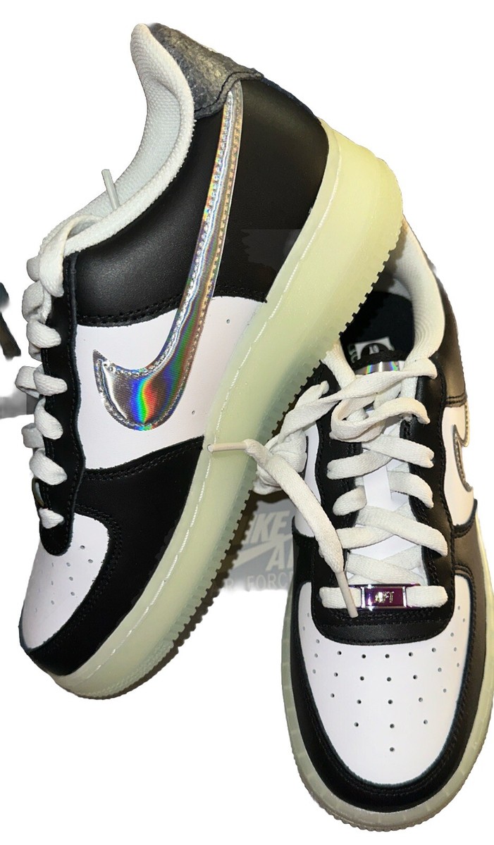 NIKE AIR FORCE 1 LV8_WHITE/BLACK-GREEN FZ5529-103-SIZE 6y Or 7.5W