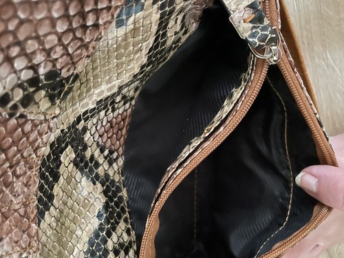 Kenneth Cole Wristlet Clutch Wallet Purse Handbag Bag Color Tan With Python. - Picture 17 of 23