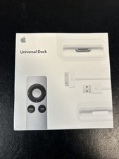 Apple Universal Dock MC746LL/A for 30-Pin iPod iPhone with Apple Remote CIB