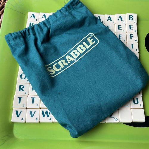 SCRABBLE Original Crossword Game Mattel Complete 2003 Age 10+ 2-4 players - Picture 7 of 11