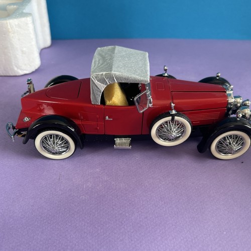 1928 STUTZ BLACK HAWK BOATTAIL SPEEDSTER RED FRANKLIN MINT 1:24 DIECAST CAR - Picture 14 of 18