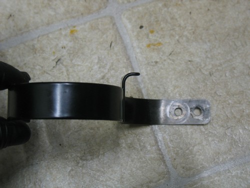 93 YAMAHA WRB700R VXR PRO FRONT EXHAUST PIPE TUBE HOSE CLIP STAY - Picture 4 of 5