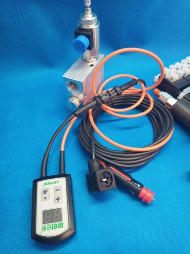 Monoblock Hydraulikventil Ventil 4-fach 12 V 50 l/min 2 x Joystick +proportional - Bild 5 von 10