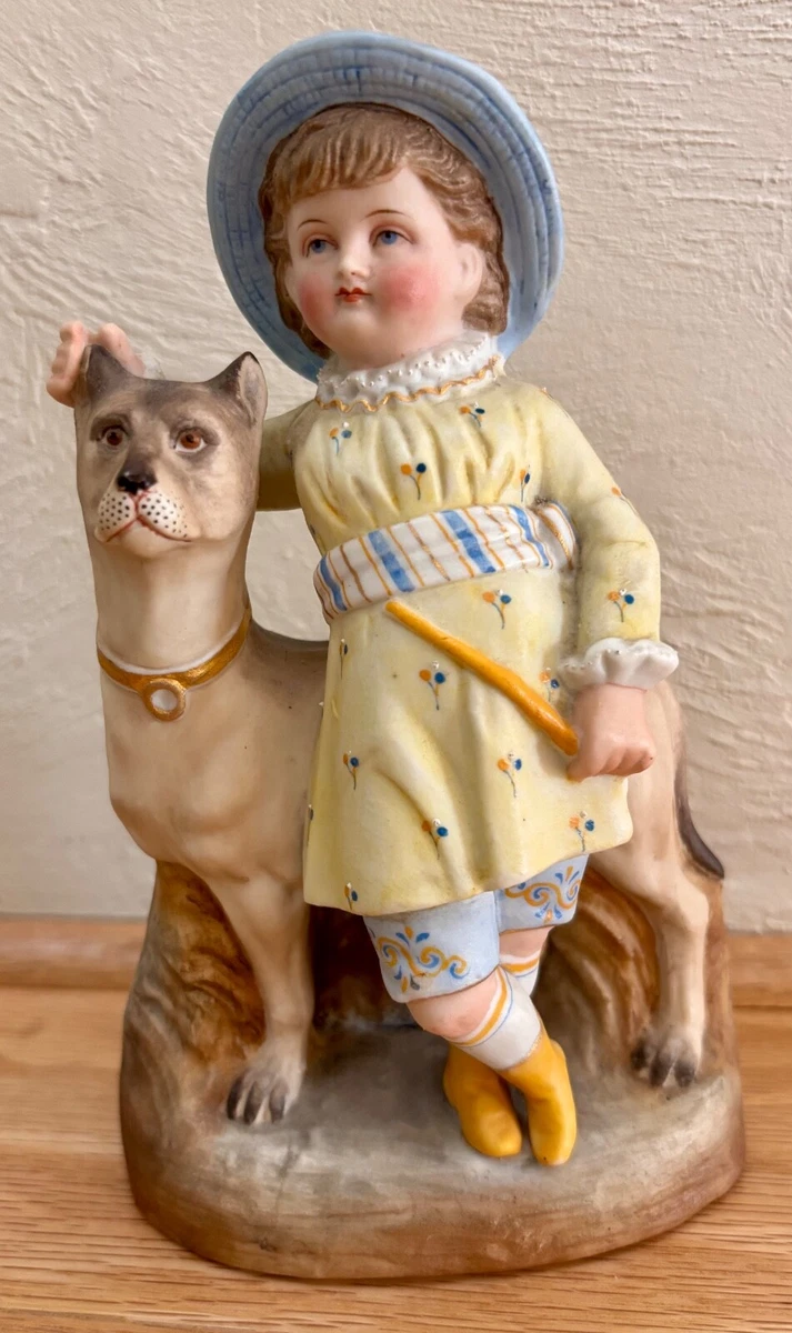 German Girl Figurine In Antique Ceramic & Porcelain  display picture 3