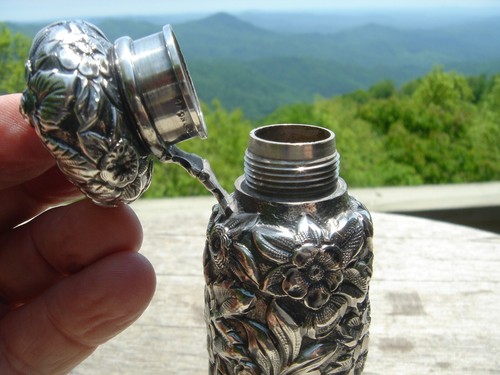 American Sterling Silver Repousse Flask 1890 - Picture 12 of 17