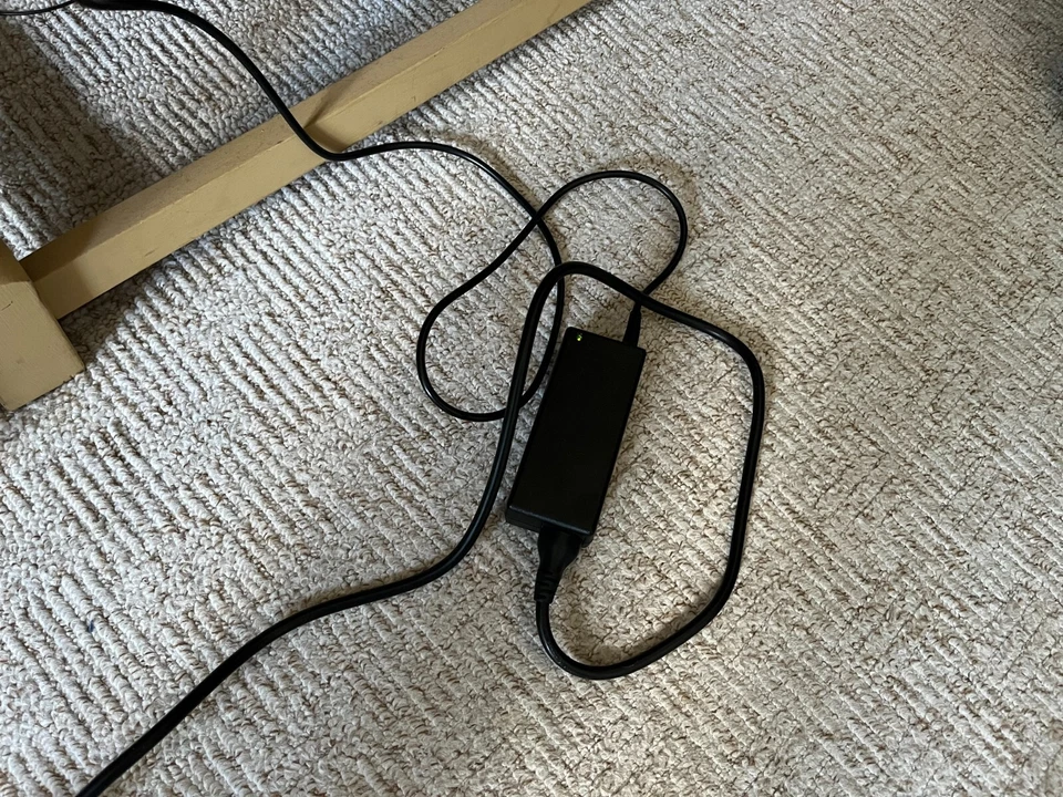 Dell Inspiron 15 3000 Notebook inkl. Zubehör - Bild 3 von 4