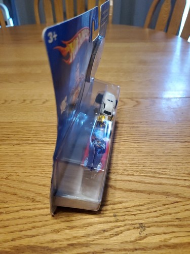 NEW Hot Wheels DC Comics 2 Pack Superman vs Lex Luthor Die Cast Vehicles MOC - Picture 4 of 6
