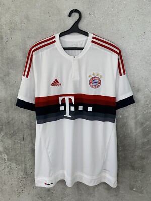 BAYERN MUNICH 2015 2016 AWAY FOOTBALL SHIRT #11 DOUGLAS COSTA