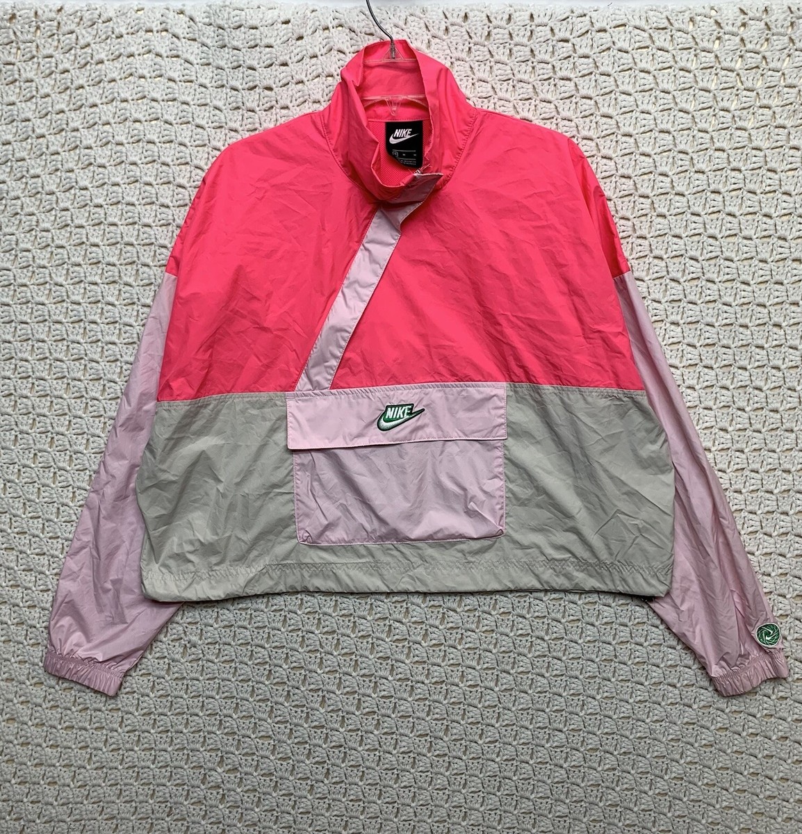 women's woven anorak nike sportswear icon clash