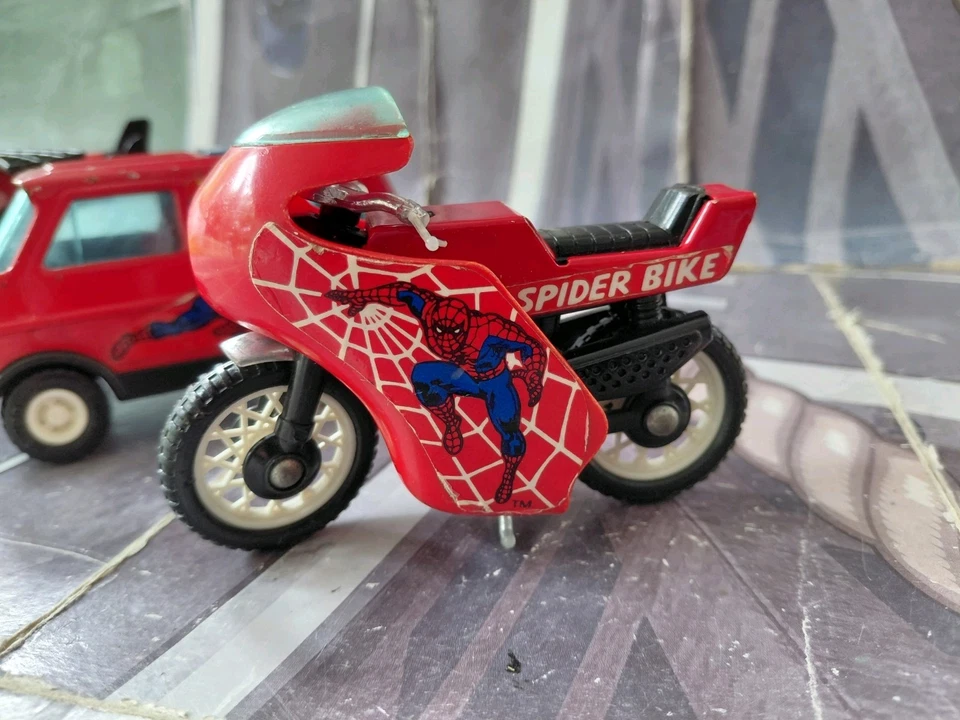 Vintage 1984 Spider-Man Toys Helicopter Van Motorcycle Secret Wars Lot Buddy L - image 2 of 4