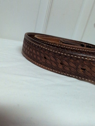 Vtg Mens Brown Leather Western Belt Size 40. Tooled Leather Basket weave - Picture 6 of 7