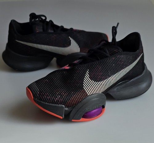 Nike Air Zoom Super Rep 2 Nero/Viola Stampa Galattica Uomo Taglia 7,5 - Foto 1 di 7