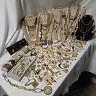 Vtg Lot 200+ Trifari Earrings Monet Brooch Signed Unsign Necklace GOLD TONE 7#