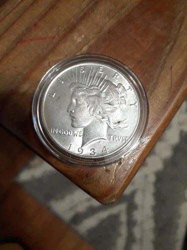 1934 Peace Dollar  Nice ALMOST UNCIRCULATED Silver Dollar Every  Detail Clear.
