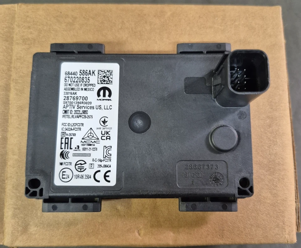 Módulo de radar Mopar parte #68440586AK 2021-2025 Jeep Grand Cherokee OEM NUEVO Foto 2 de 4