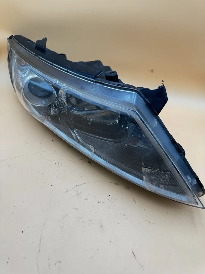 2011 2012 2013 KIA OPTIMA HYBRID RH PASSENGER SIDE XENON HEADLIGHT OEM - Image 2 of 4