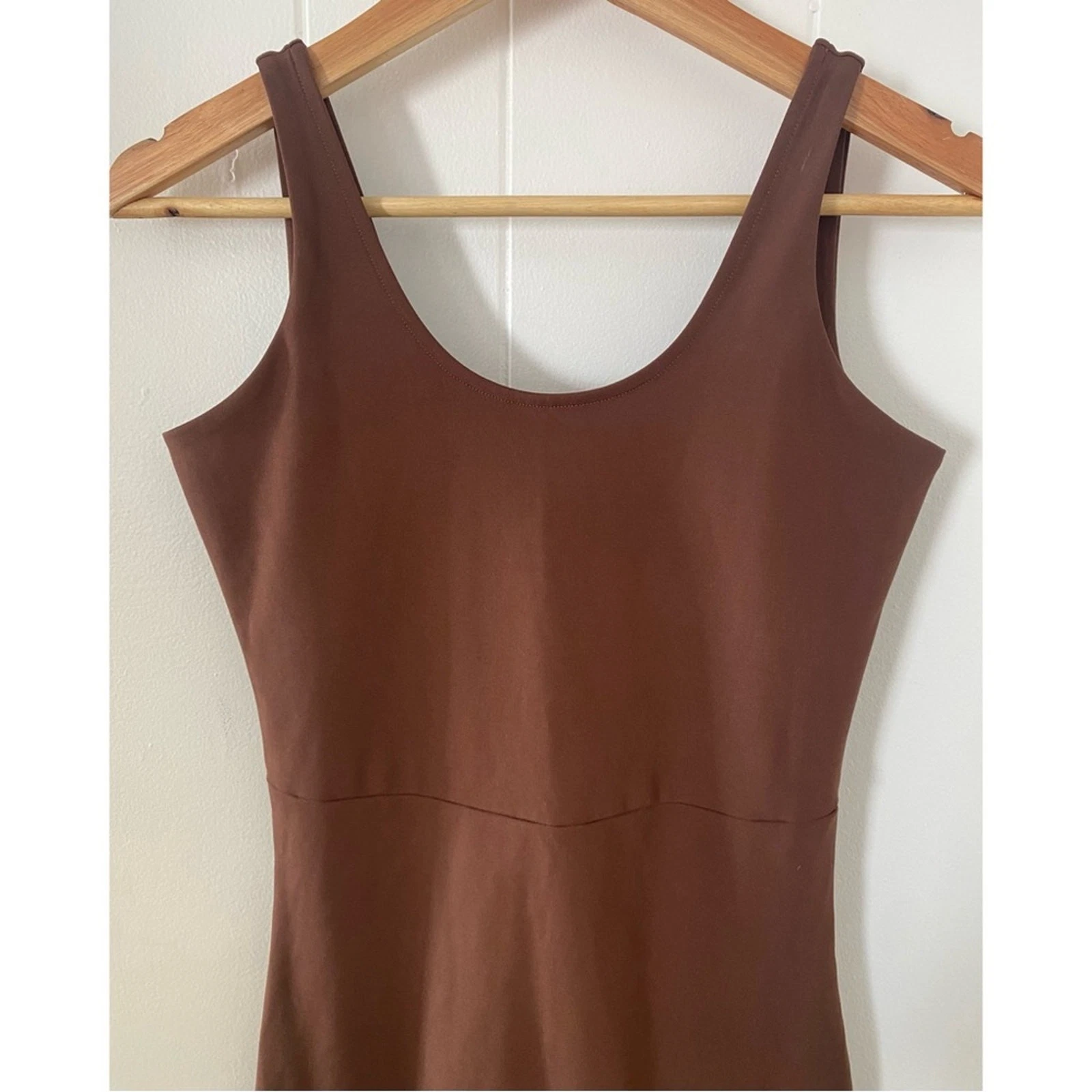 girlfriend-collective scoop gently used 
