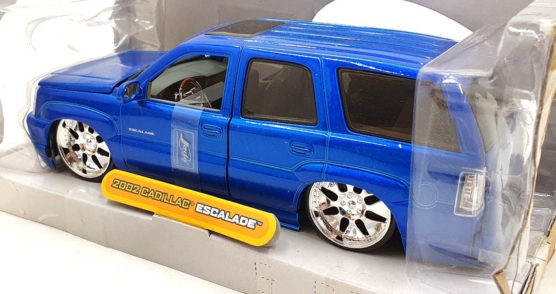 ミニカー DUB City Kustoms 2002 Cadillac Escalade Jada Dub City 2002 Cadillac Escalade Metal Model Kit 1:24