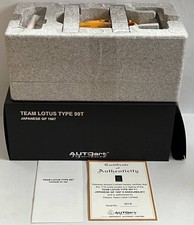 AUTOart Aa 1/18 SIGNATURE 88726 TEAM LOTUS TYPE 99T F1 JAPANESE GP 1987