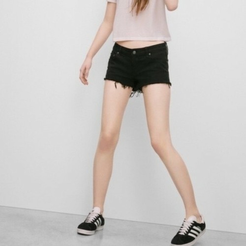 Aritzia Talula The OC Black Cutoff jean 