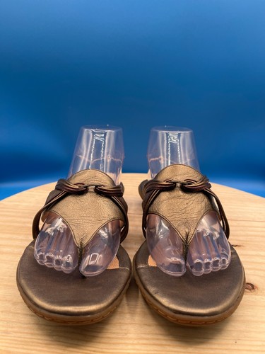 Sofft Slip-On Sandal Women's Sz 9.5M Gold Leather Cork Insole Breathable Comfort - Picture 4 of 12