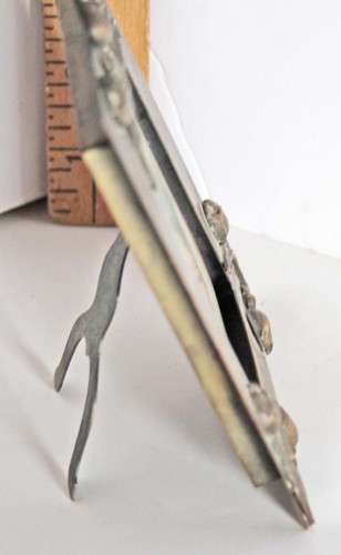 Vintage Victorian Detailed Brass Tulip Small Picture Frame - Picture 7 of 10