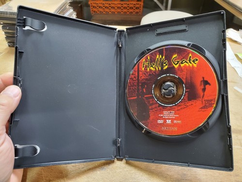 Hells Gate (DVD, 2002) Horror, Patsy Kensit Patrick Muldoon Amy Locane - Picture 4 of 4