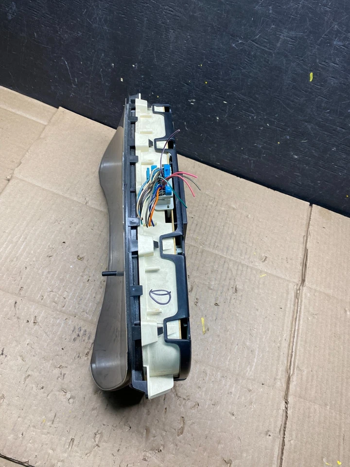 Cuadro de instrumentos velocímetro Silverado/Sierra/Yukon/Tahoe 2000 a 2002 L6757 Foto 4 de 4