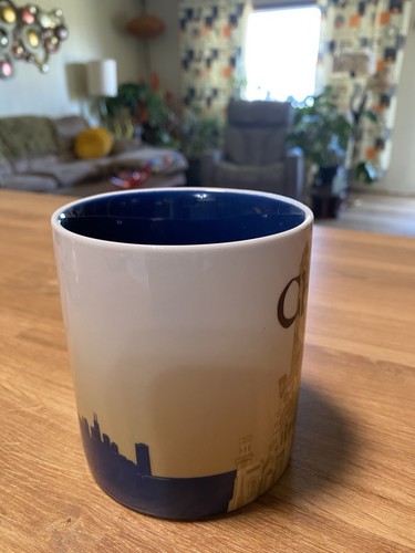 Starbucks Coffee Collector Series Mug Chicago 2009 16oz White Blue - Picture 3 of 9