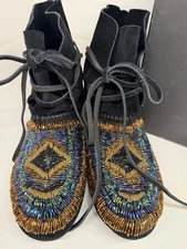 House of Harlow 1960 Madison Black Suede Beaded Moccasin Boots Size 7.5