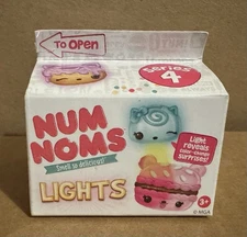Num Noms Lights Series 4 Blind Box MGA Entertainment  Brand New Sealed