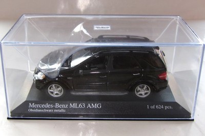 Minichamps 2006 Mercedes-Benz ML63 AMG SUV die-cast model, 1/43