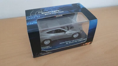 Voiture Miniature échelle 1/43 Minichamps James Bond - Aston Martin V12 Vanquish - Photo 1/2
