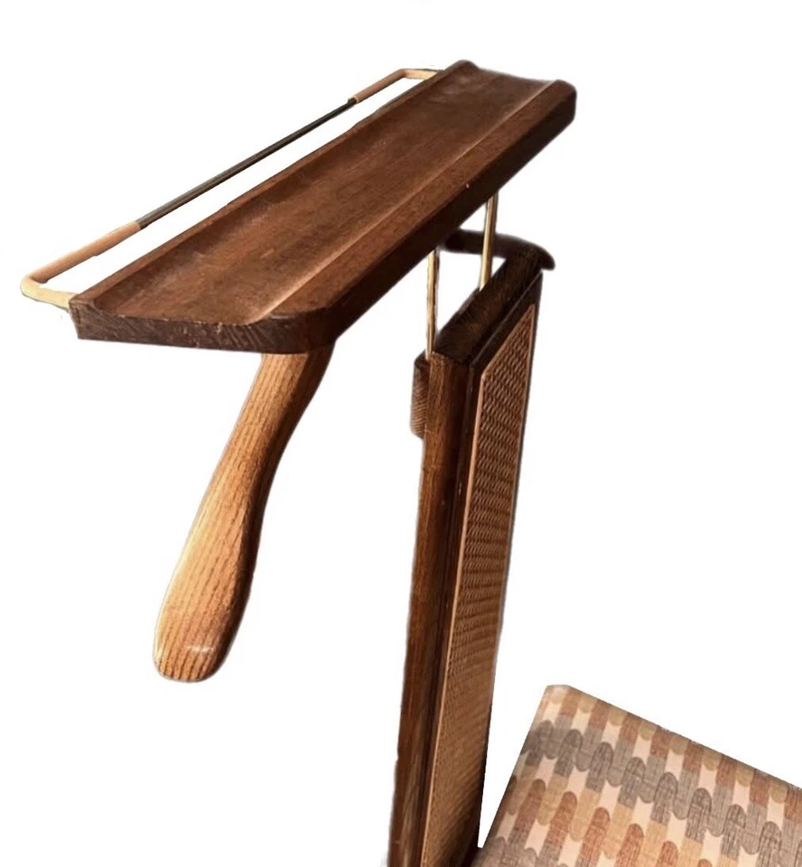 定制中世纪木制代客椅带储物。 双色饰面 — 第 4/4 张图片