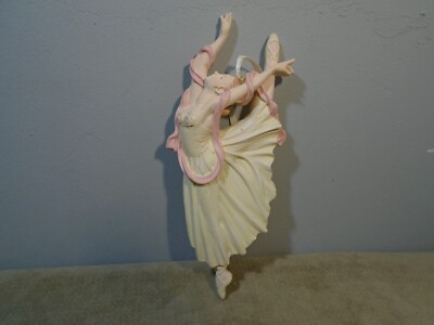 HAND PAINTED MOLDED PLASTER BALLERINA 6  ORNAMENT UNBRANDED (CB4209)