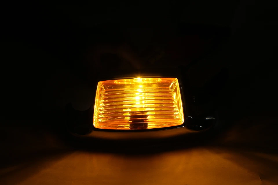 Guardabarros delantero trasero moldura punta guardabarros luz LED ámbar apto para Harley FLSTC FLSTN Foto 3 de 4