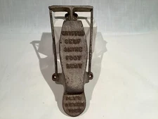 IRON SHOESHINE FOOT REST, GRIFFIN SELF SHINE PATENT OF OCT 23, 1923