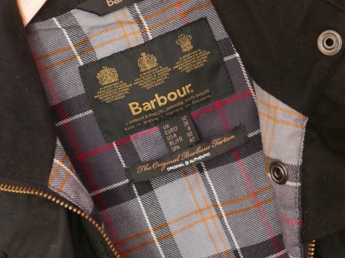 199 £ Barbour Utility elegante schwarze Damen-Wachsjacke Größe UK 14 US 10 EU 40 - Bild 4 von 7