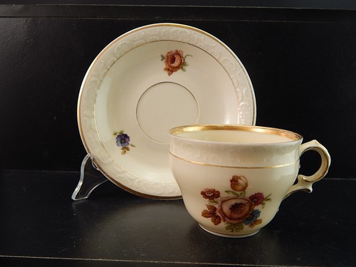 Antique Mug KPM Copenhagen Porcelain Bouquet Flowers & Gold Of 1924 #1207 - Picture 5 of 7