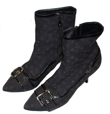 LOUIS VUITTON Ankle Boots LV Logo Black Size 38/39