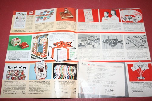 1961 Sunset House unusual gifts CHRISTMAS catalog w/toys walking astronaut +more - Picture 2 of 11
