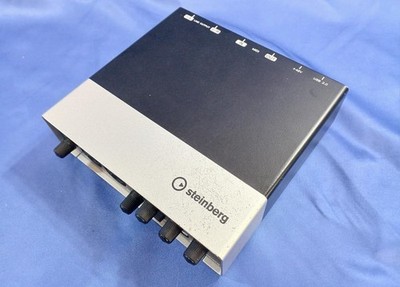 Steinberg UR22 USB Audio Interface 24-bit/192kHz D-PRE Preamp with USB Cable