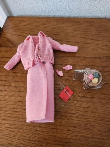 Vintage Barbie  REPRODUCTION  PINK Knitting Pretty Outfit, Newly Unboxed