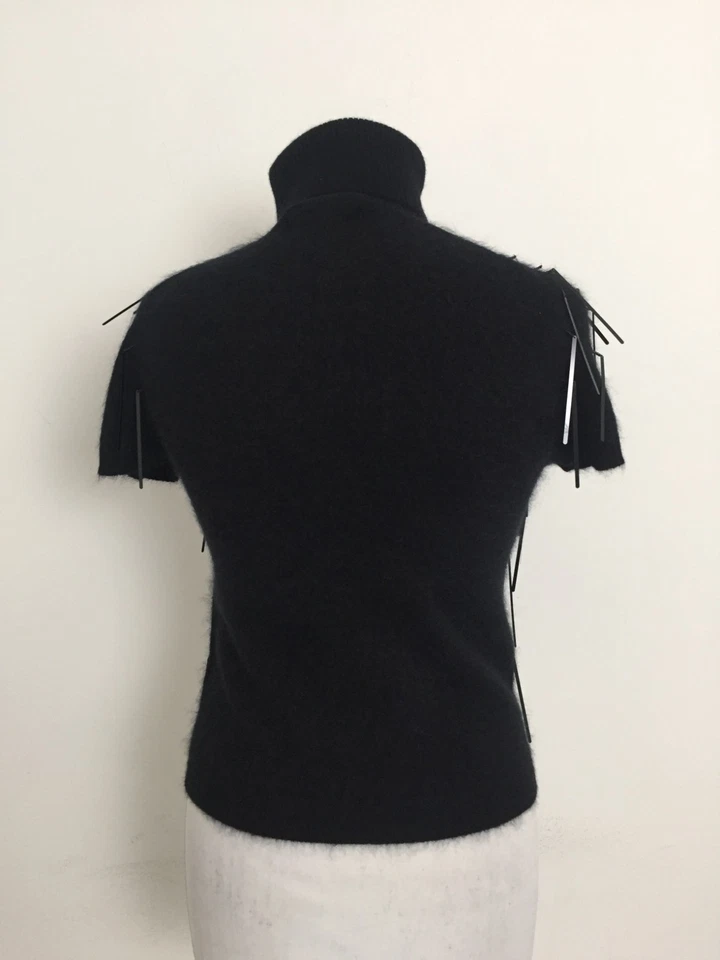 Nuevo top para mujer M&S x 16Arlington talla XS negro 100 % cachemir adornado Foto 3 de 4
